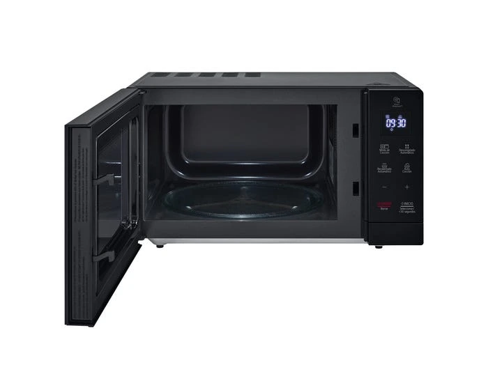 HORNO MICROONDAS LG MODELO MH7032JAS 6