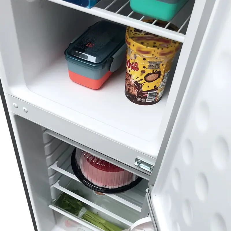 Refrigeradora Electrolux ERT18G2HNB 138 litros negra 5